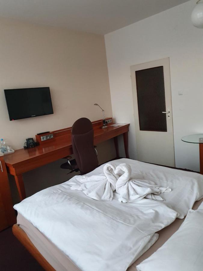 Hotel Jerabek Prague Ngoại thất bức ảnh