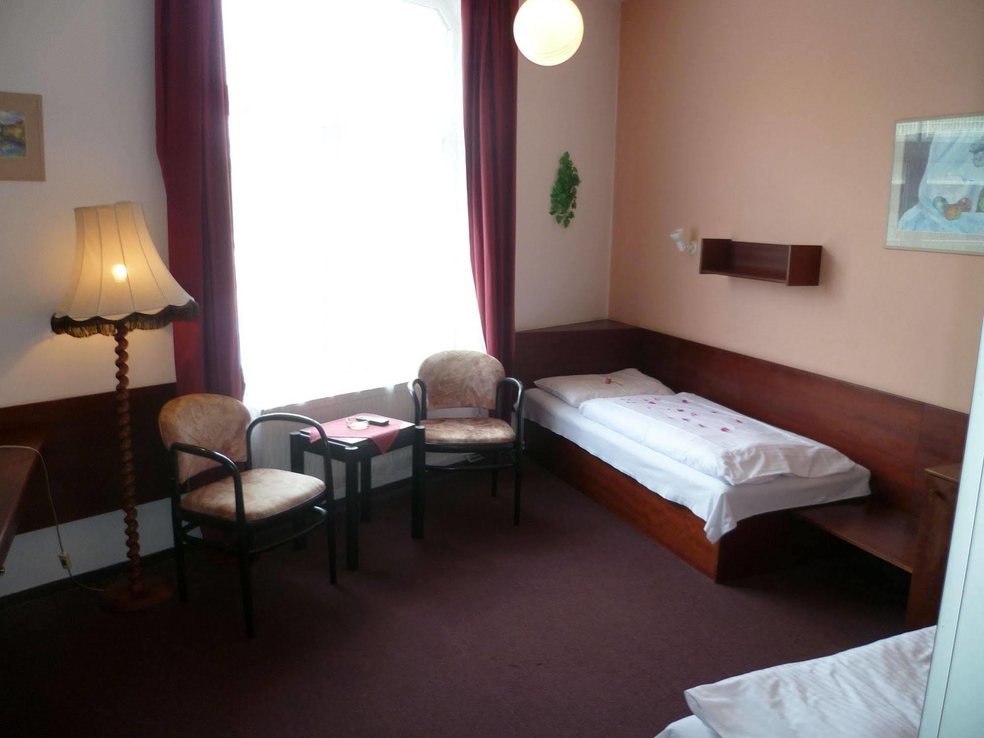 Hotel Jerabek Prague Ngoại thất bức ảnh