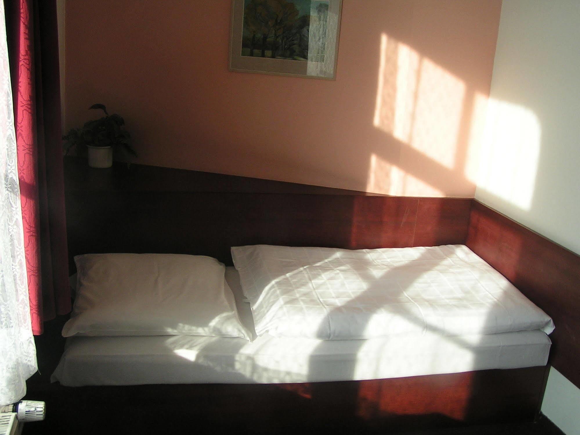 Hotel Jerabek Prague Ngoại thất bức ảnh